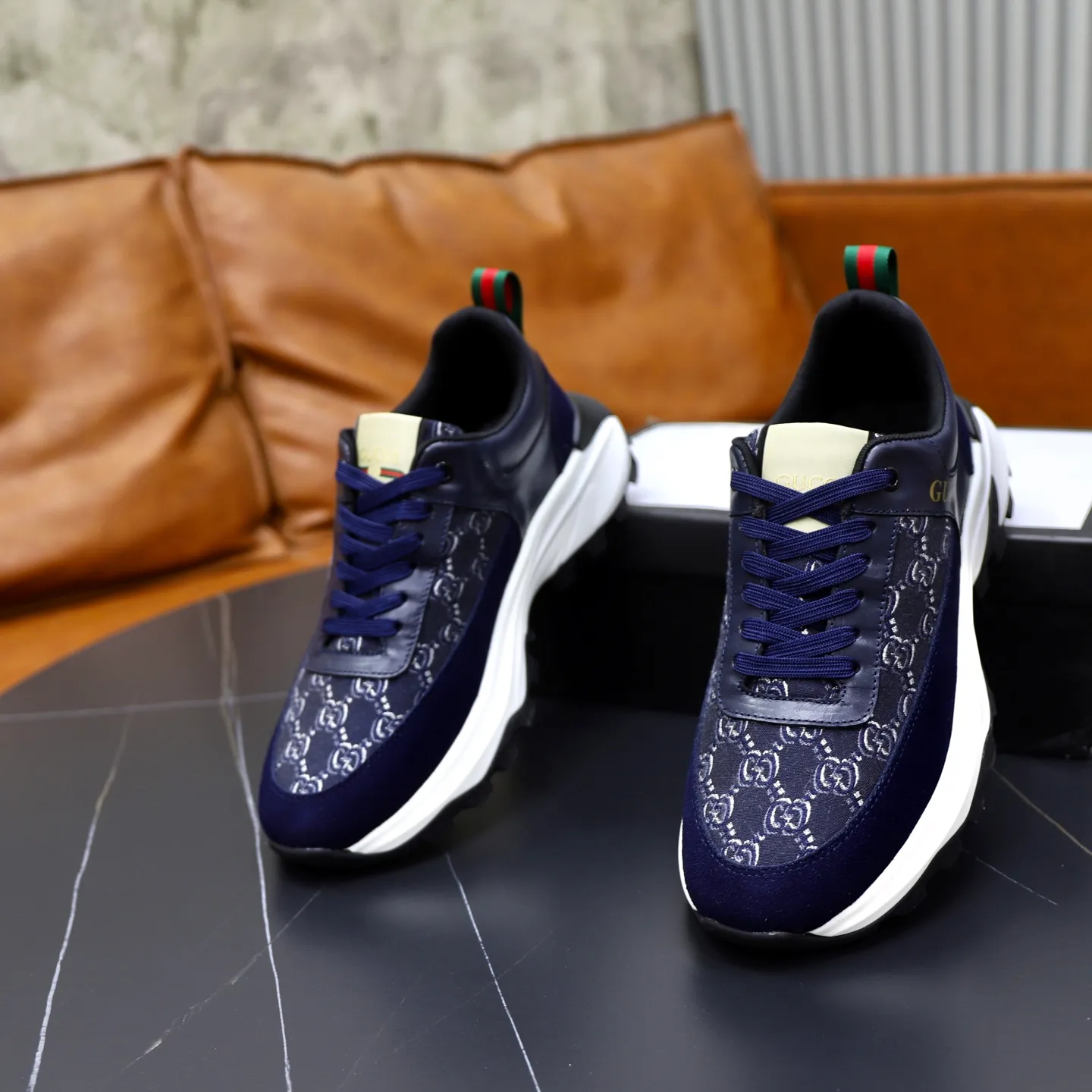 Ex-factory price: 462💰🙅‍♂️🙅‍♂️🙅‍♂️ Brand: GUCCI Standard code: 38-44 (45 customized) Grade: Same as the official website Material: Original leather splicing, comfortable and breathable lining, original wear-resistant outsole Style category: Men's fashionable casual shoes, running shoes, noble luxury brand elements, top luxury Color: actual picture color